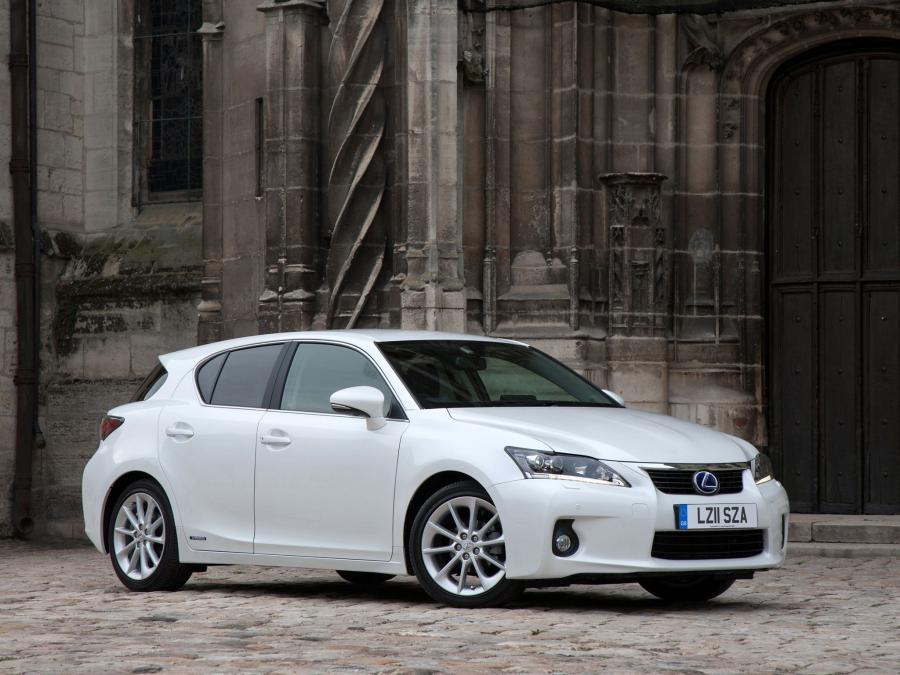  Lexus CT200h 2010 года  (UK) (фото 27 из 27)